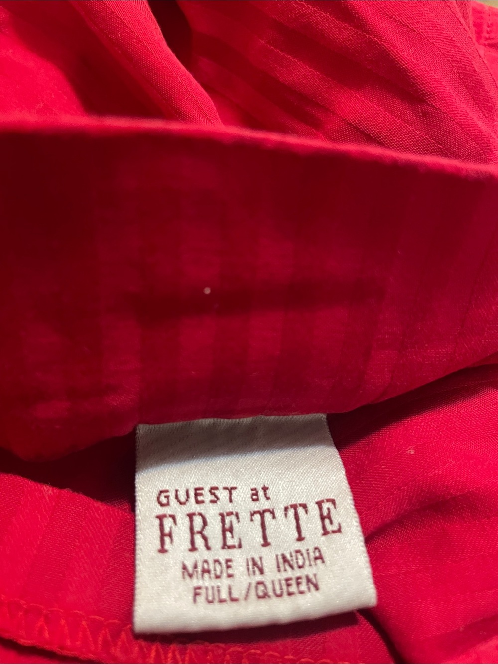 Frette Women's Silky sateen Red on red flat sheet, 2 pillowcases